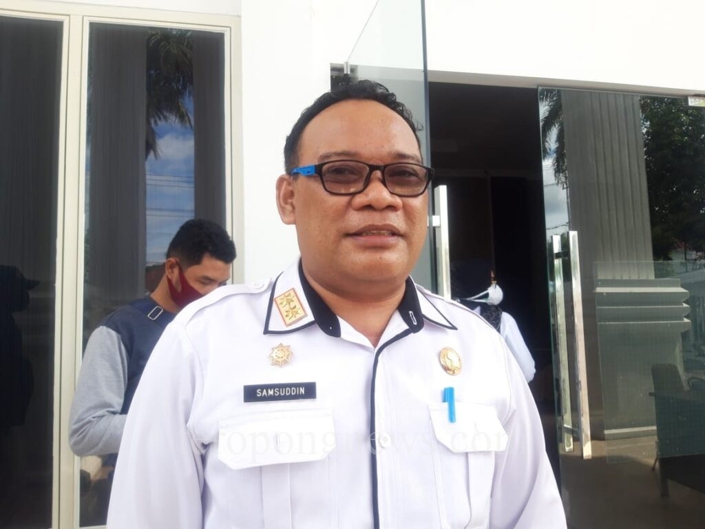 Samsuddin Kadir: Tenaga Arsiparis di Malut Minim