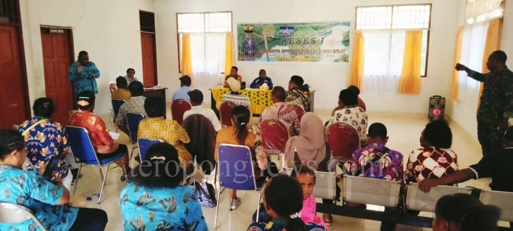Anggota DPRD Maybrat, Nebrianus Kambuaya Jaring Asmara Dua Distrik