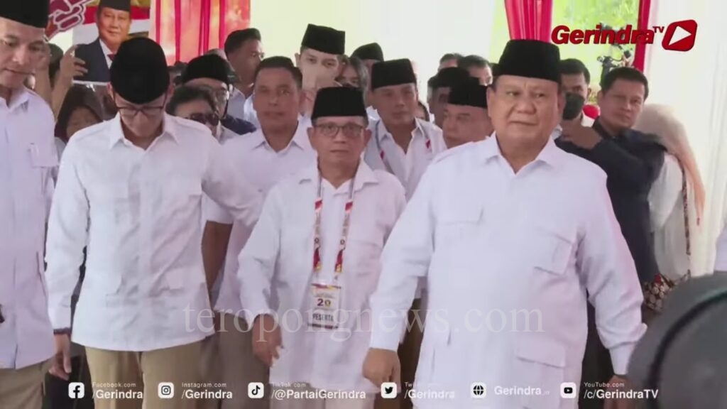Selalu Pakai Kemeja Empat Kantong, Prabowo Terinspirasi Soekarno-Hatta dan Sutan Syahrir