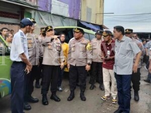 Selesaikan Masalah di Pasar Mardika, Pemkot Ambon Libatkan TNI dan Polri