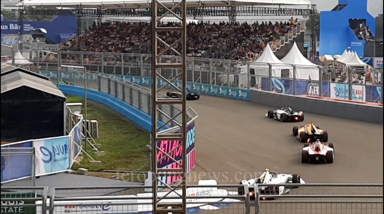 Hasil Formula E Jakarta 2023, Pascal Wehrlein Berhasil Pecundangi 21 Pembalap Lainnya