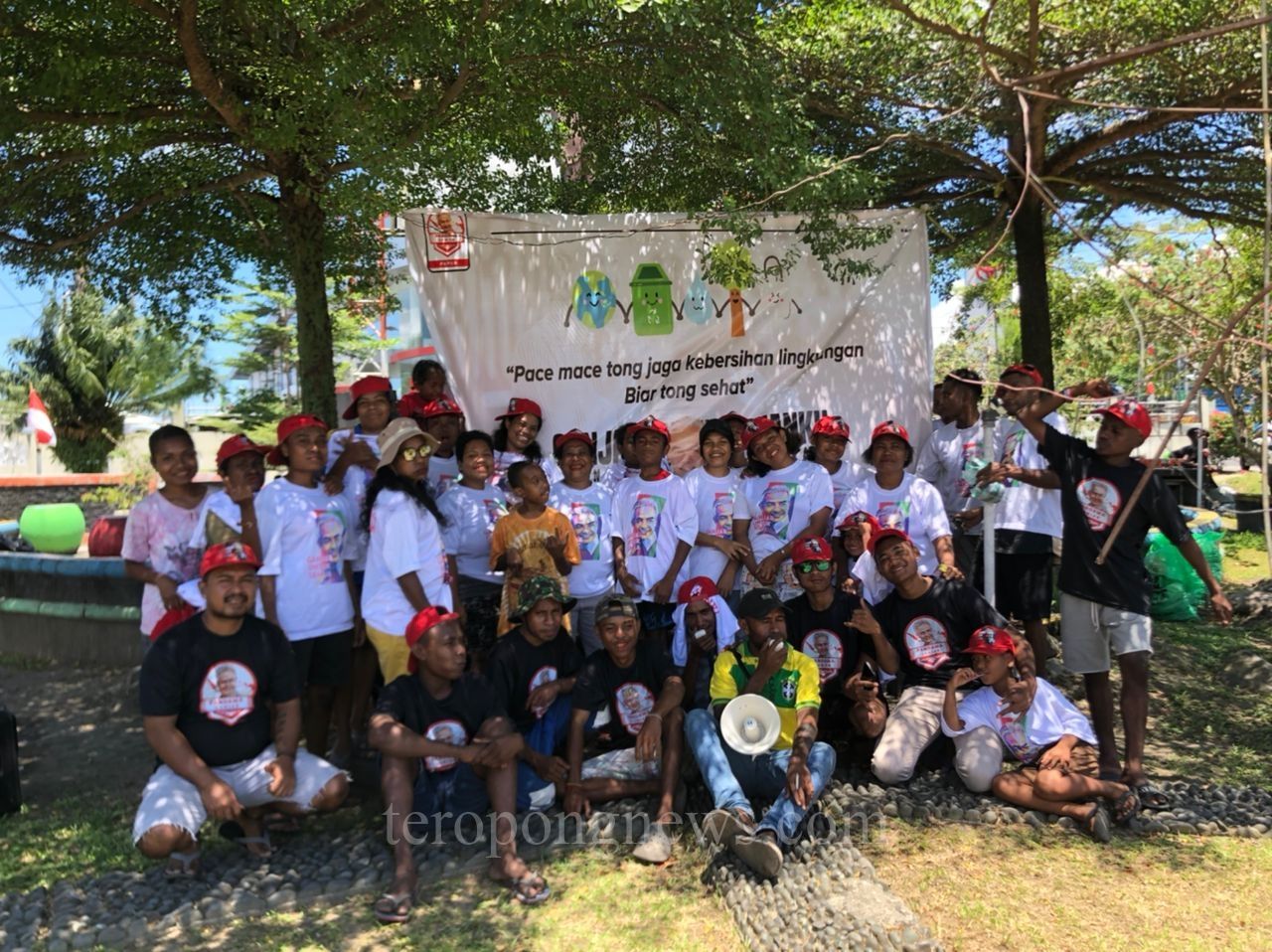 Ciptakan Lingkungan Bersih, Relawan Pandawa Ajak Warga Manokwari Kerja Bakti