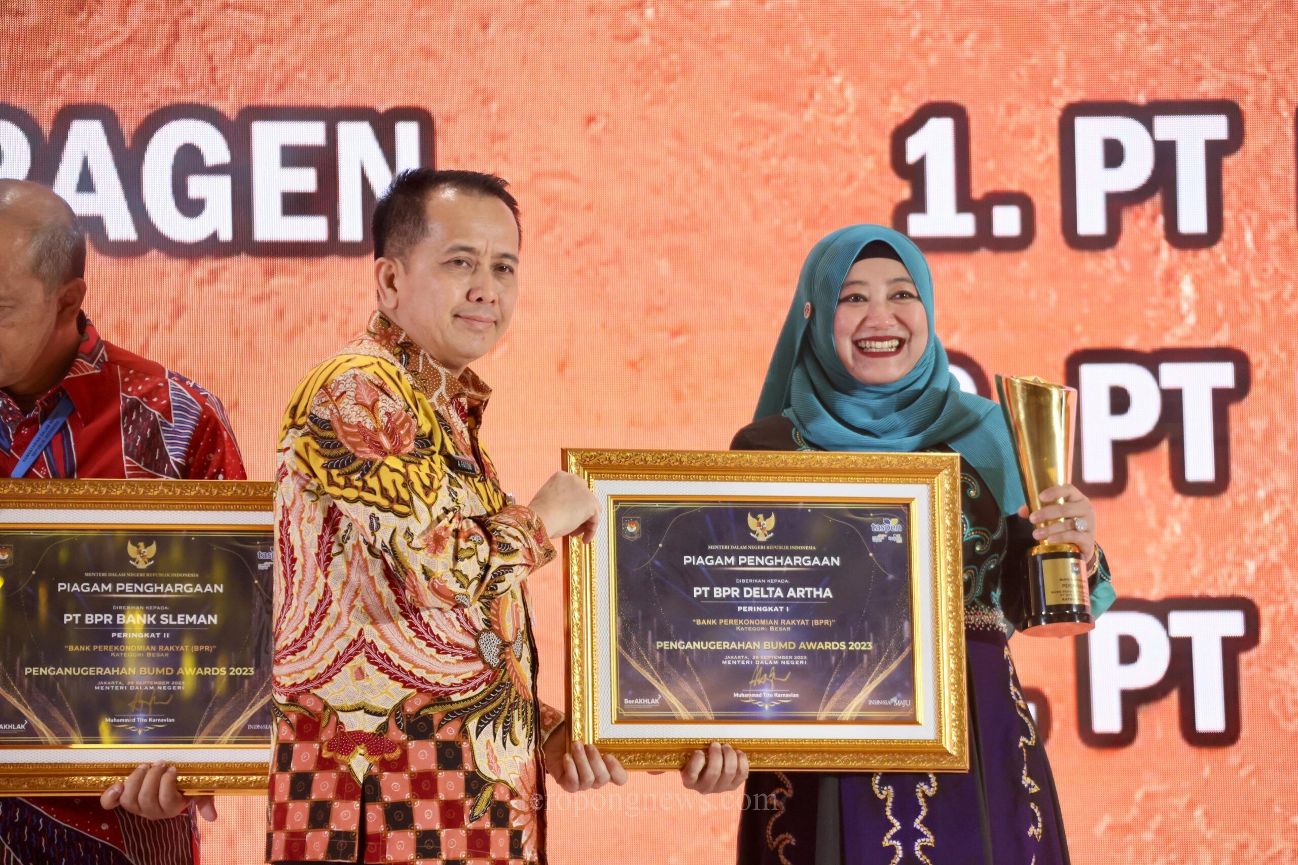 Kemendagri Berikan Penghargaan  BUMD Awards dan Rakor BUMD Seluruh Indonesia Tahun 2023