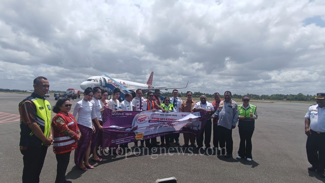 Pemrov PPS Sambut Kedatangan Batik Air di Bandara Mopah