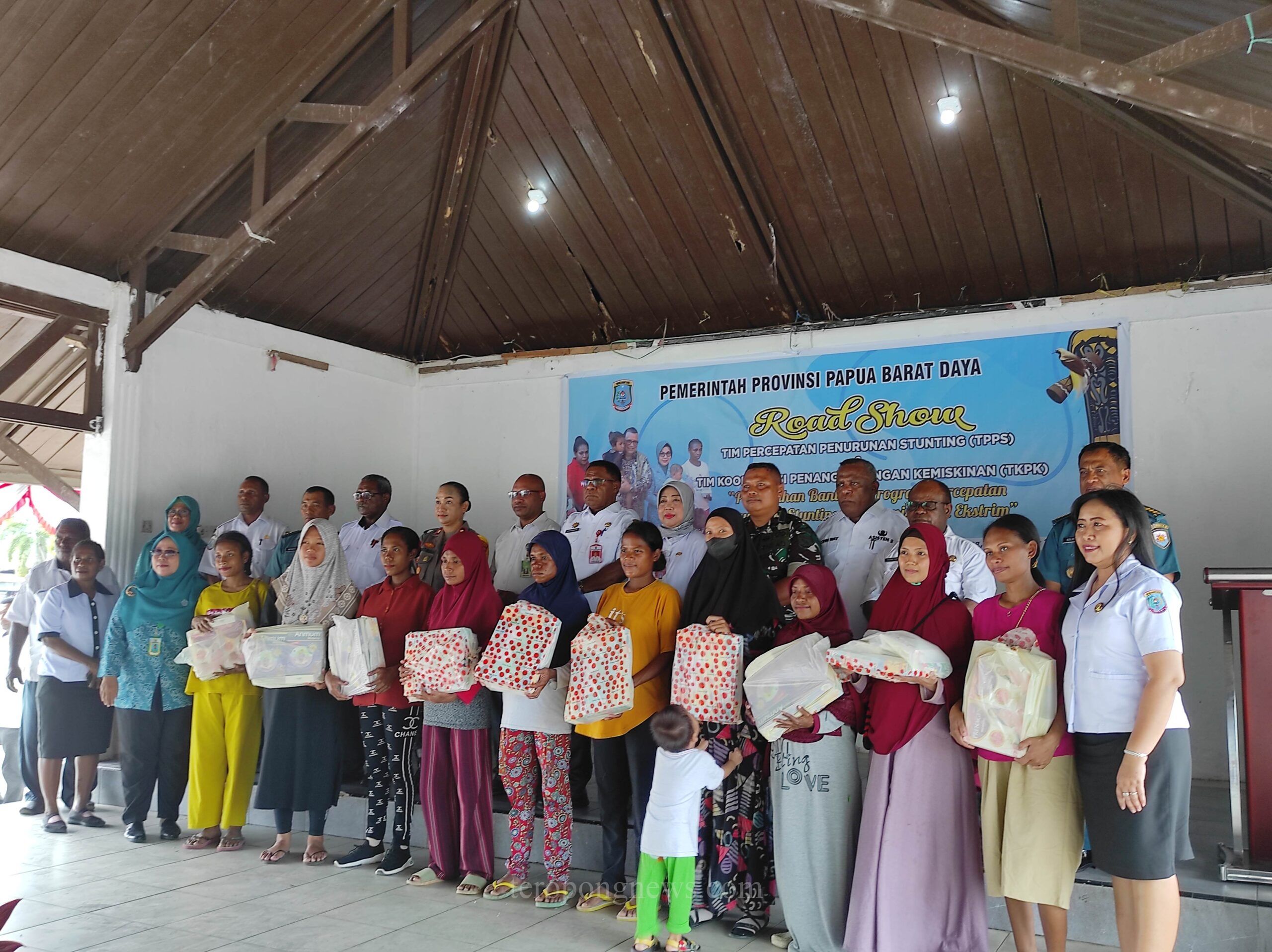 Cegah Stunting, Pemprov PBD Beri Paket Nutrisi Tambahan Bagi Ibu Hamil di Kabupaten Sorong