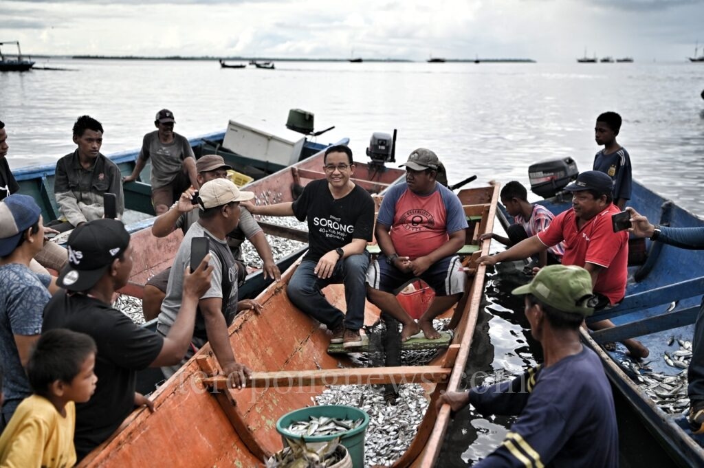 Blusukan ke Pasar Ikan Sorong, Anies Serap Aspirasi Pedagang Ikan