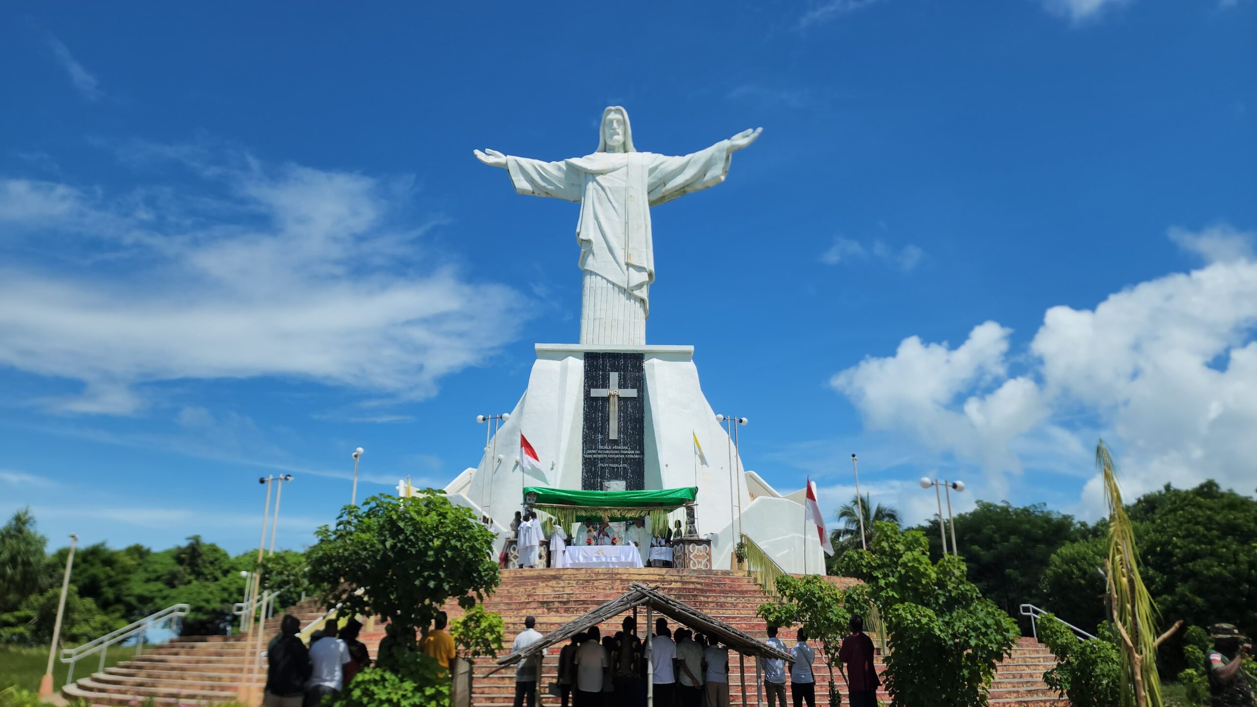 Peresmian Patung Kristus Raja Pulau Habe. Foto-Ist/TN