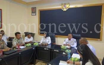 Konferensi pers di Kantor Dinas Ketahanan Pangan, Peternakan dan Kesehatan Hewan Kabupaten Merauke. Foto-Ist/TN