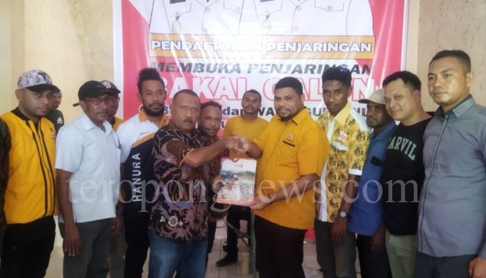Mantan Bupati Tambrauw 2 Periode Mendaftar Sebagai Bakal Calon Gubernur Papua Barat Daya ke Partai Hanura
