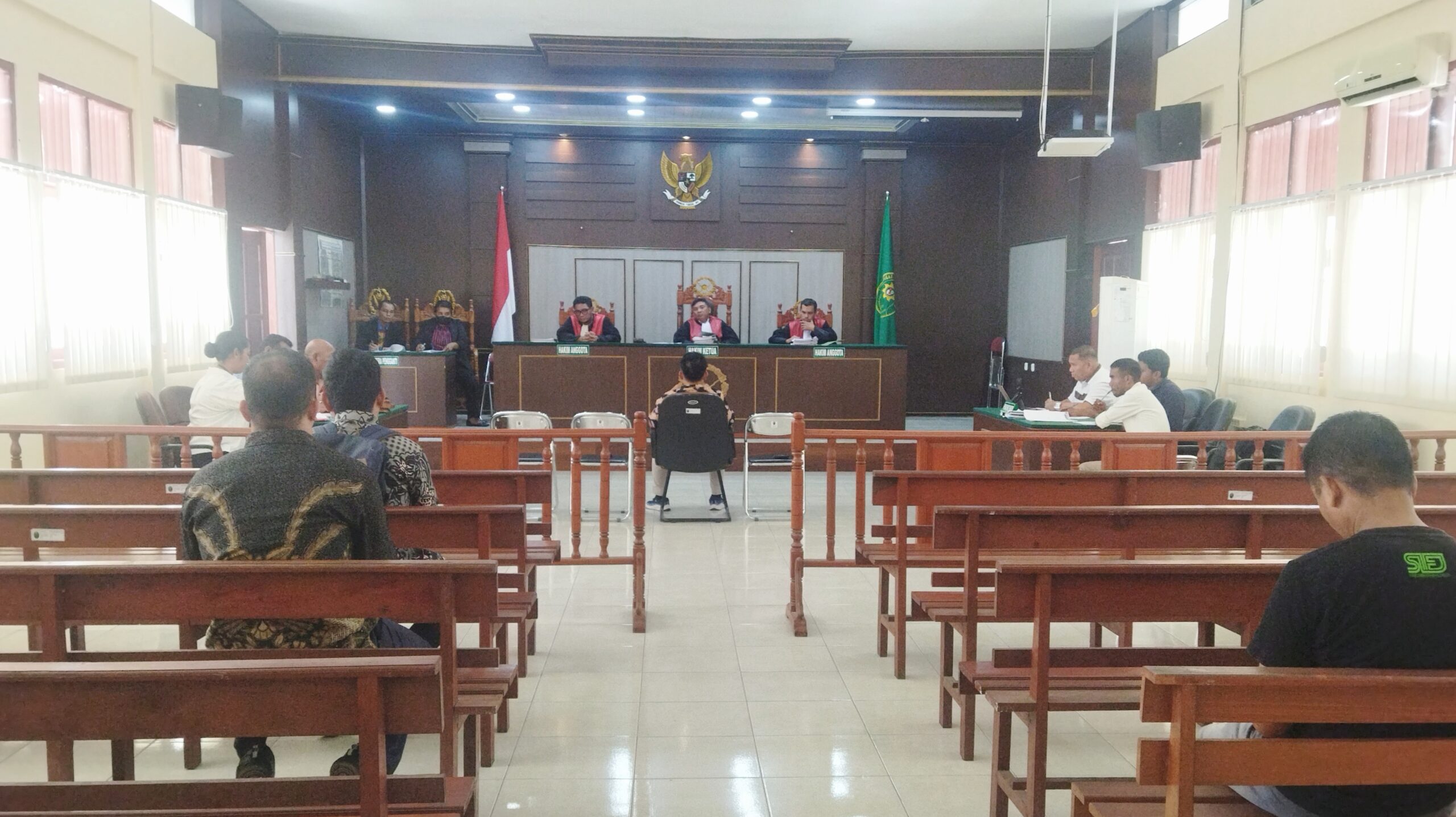 Suasana sidang gugatan perkara nomor 124 dan 125/Pdt.G/2023/PN.Son dengan saksi Mantan kepala BPN Kota Sorong, Kamis (6/6/2024)