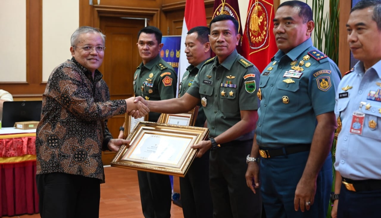 Penghargaan Juara II Penganugerahan BMN Awards Kemhan dan TNI Tahun 2024.