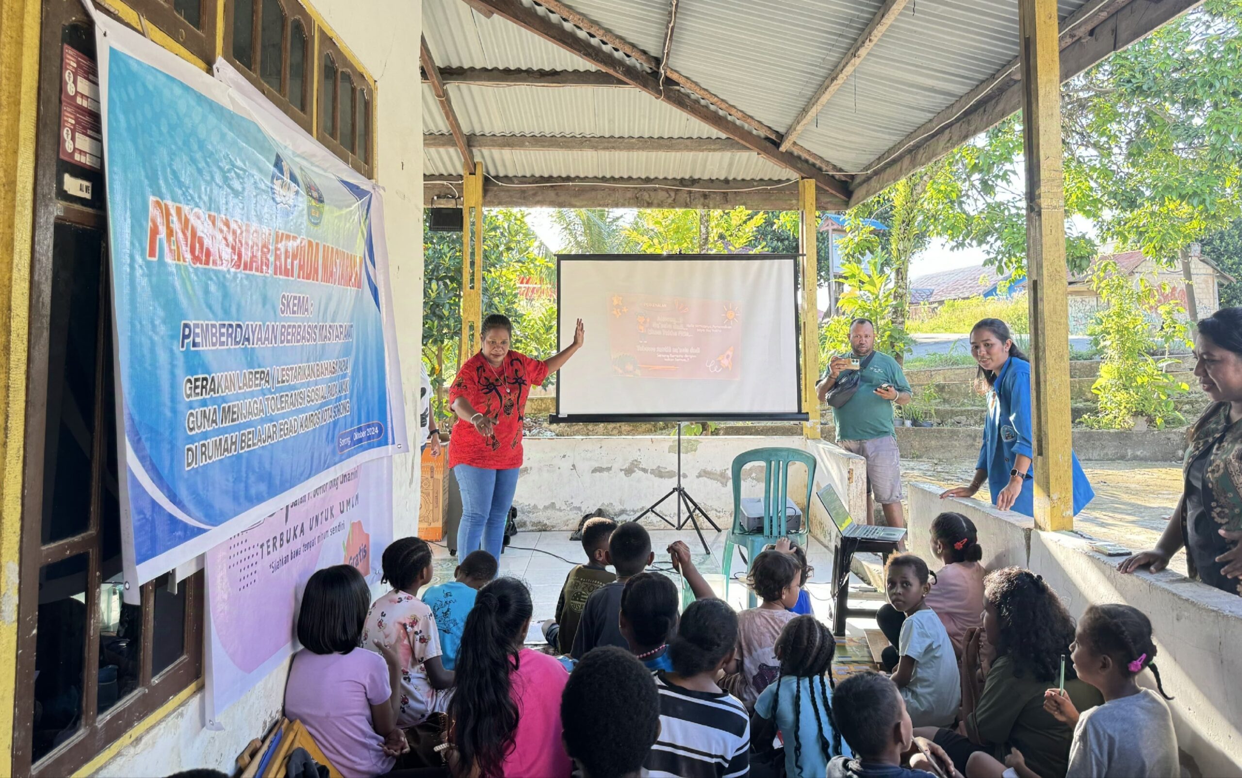 Suasana Kegiatan PKM Gerakan LABEPA guna menjaga toleransi sosial pada Anak di Rumah Belajar Egad Kairos Kota Sorong